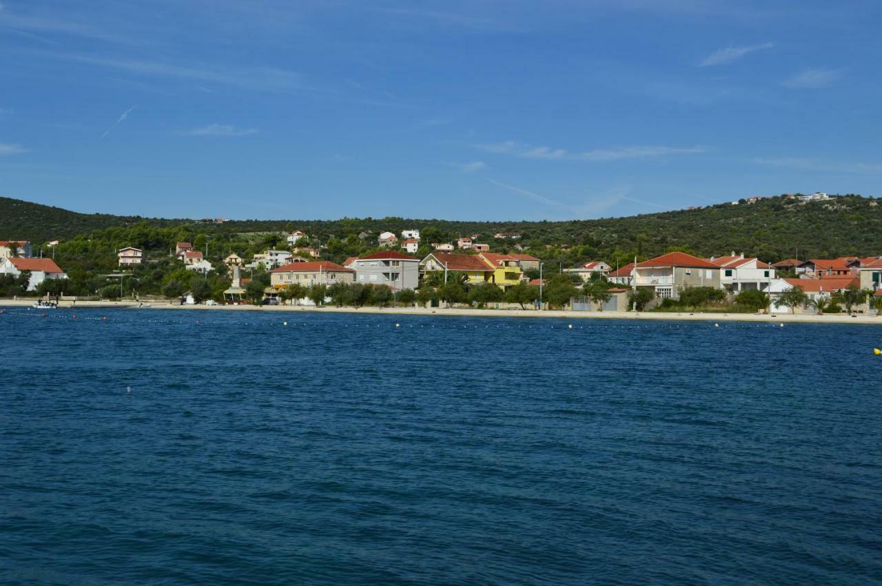 Apartmani Marino Vinisce Bagian luar foto